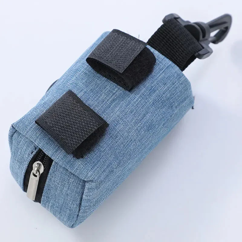 Dog Poop Bag Dispenser Hangingable Dog Poop Bag Holder Dispenser for Dogs Walking Garbage Bags Dispensers Pet Supplies